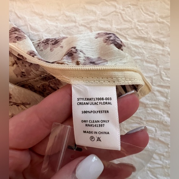 ASTR The Label Floral Blouse - Picture 5 of 10